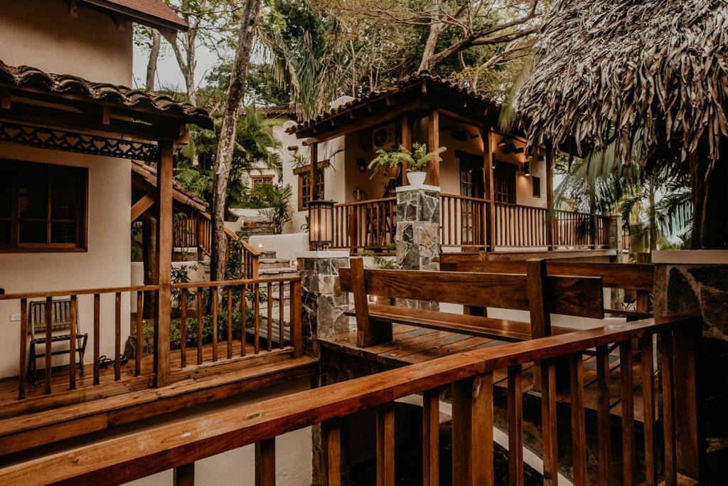 Sansara Surf Yoga & Resort Cambutal Bagian luar foto