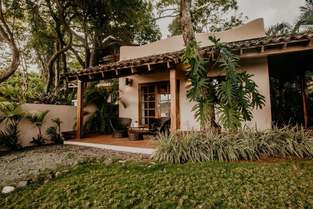 Sansara Surf Yoga & Resort Cambutal Bagian luar foto